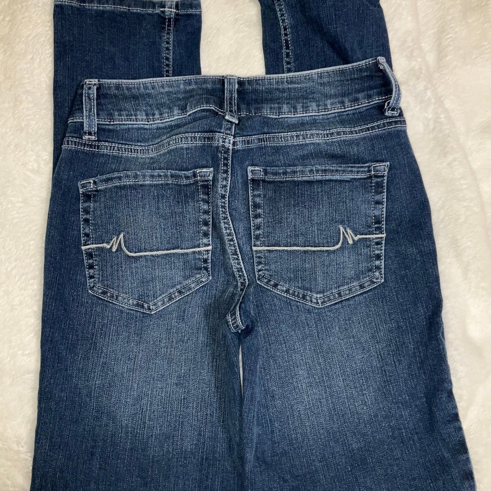 M Jeans by Maurices Mid-Rise Medium Wash Straight Leg Jeans Size 0 reg - Picture 4 of 8